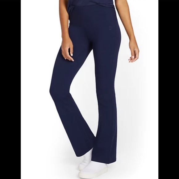 Bootcut Yoga Pants Outfits